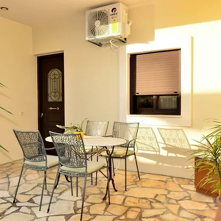 Sunrays Housing * Kalamata
